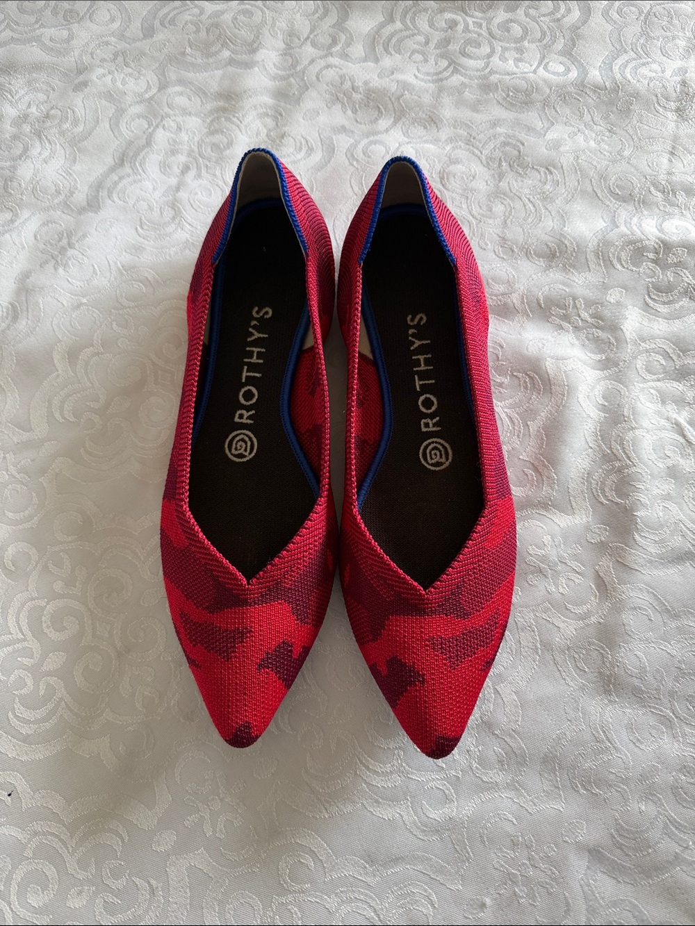 Rothy's Red Pointed Knit Flats with Navy Trim